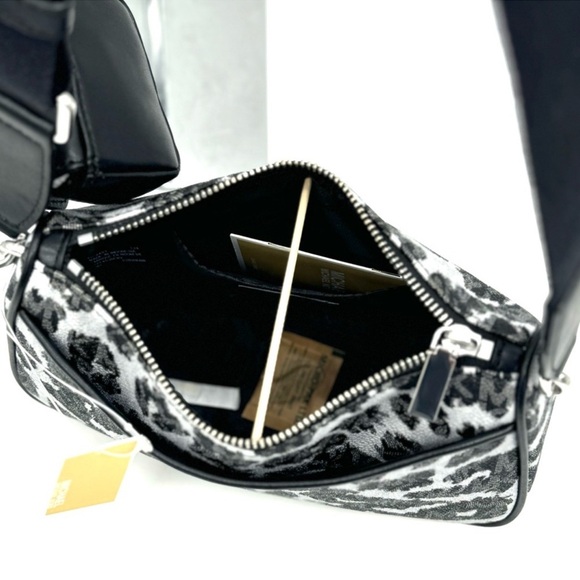 Michael Kors Jet Set Medium Leopard Logo Crossbody Bag W Case for Apple AirPods - Picture 7 of 11